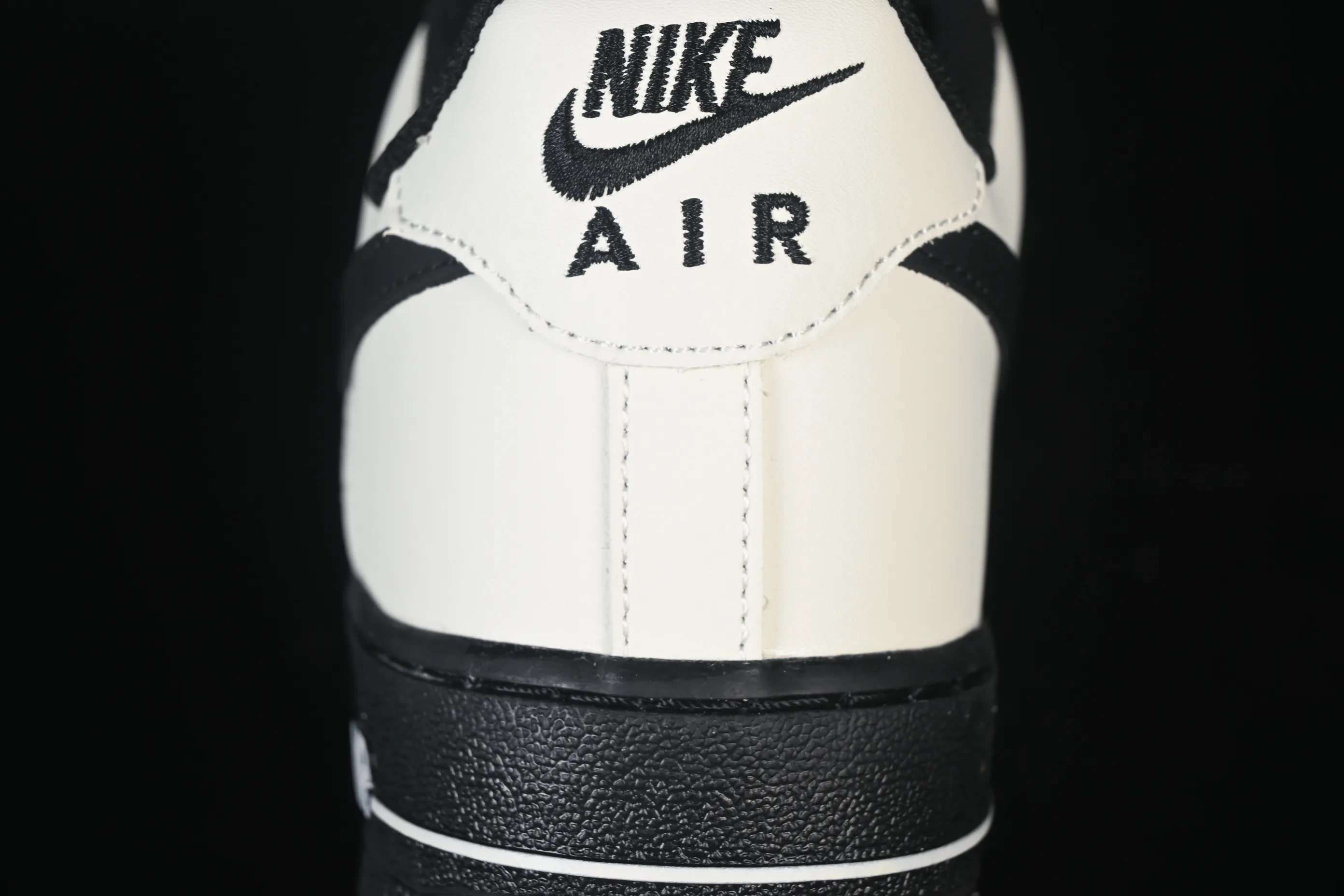 All categories Nk Air Force 1 Air Force Series Nk Air Force 1 Low Air Force Low Nike Air Force 1'07 Low Two-dimensional theme Beige Air Force One low-top casual sneakers ZH0316-143